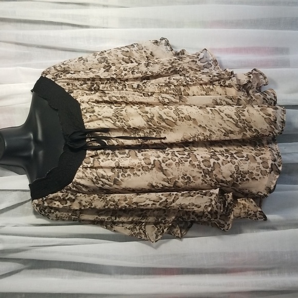 XL Butterfly winged Chiffon top - Picture 1 of 7